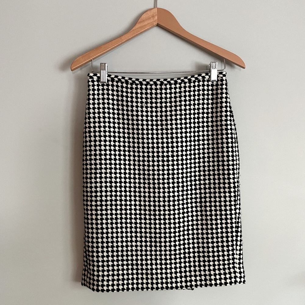 Loft pencil skirt
